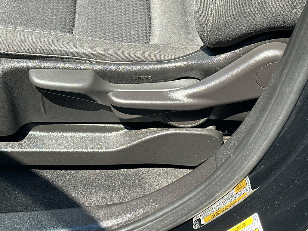 Used 2023 Chevrolet Bolt EUV LT w/ Driver Confidence Package FWD image 25