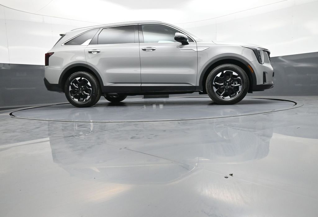 New 2026 Kia Sorento S FWD image 29