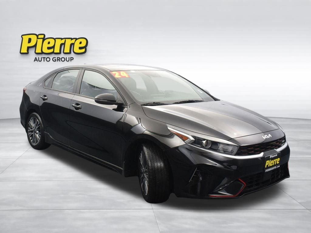 Used 2024 Kia Forte GT-Line w/ GT-Line Premium Package image 3