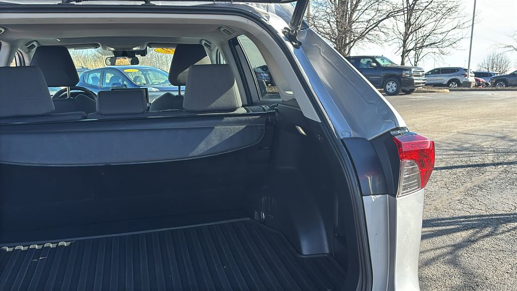 Used 2022 Toyota RAV4 XLE w/ Convenience Package AWD/4WD image 34