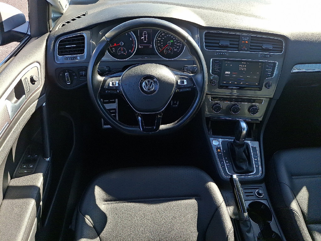 Used 2017 Volkswagen Golf Alltrack SE AWD/4WD image 13