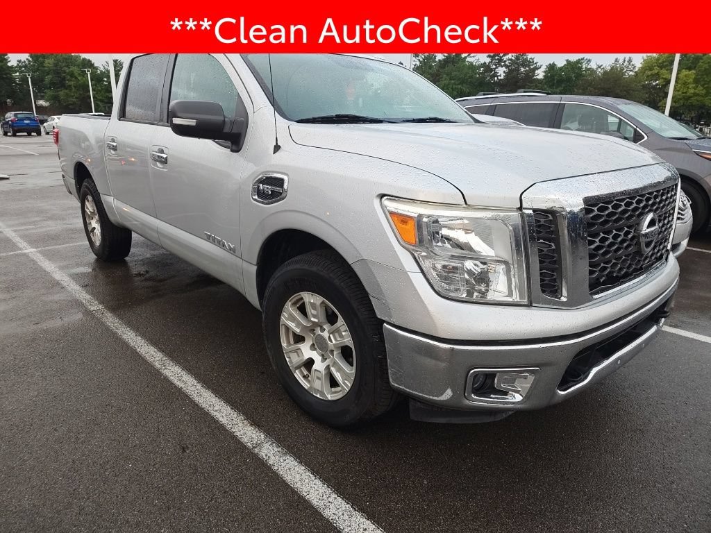Used 2017 Nissan Titan SV AWD/4WD image 3