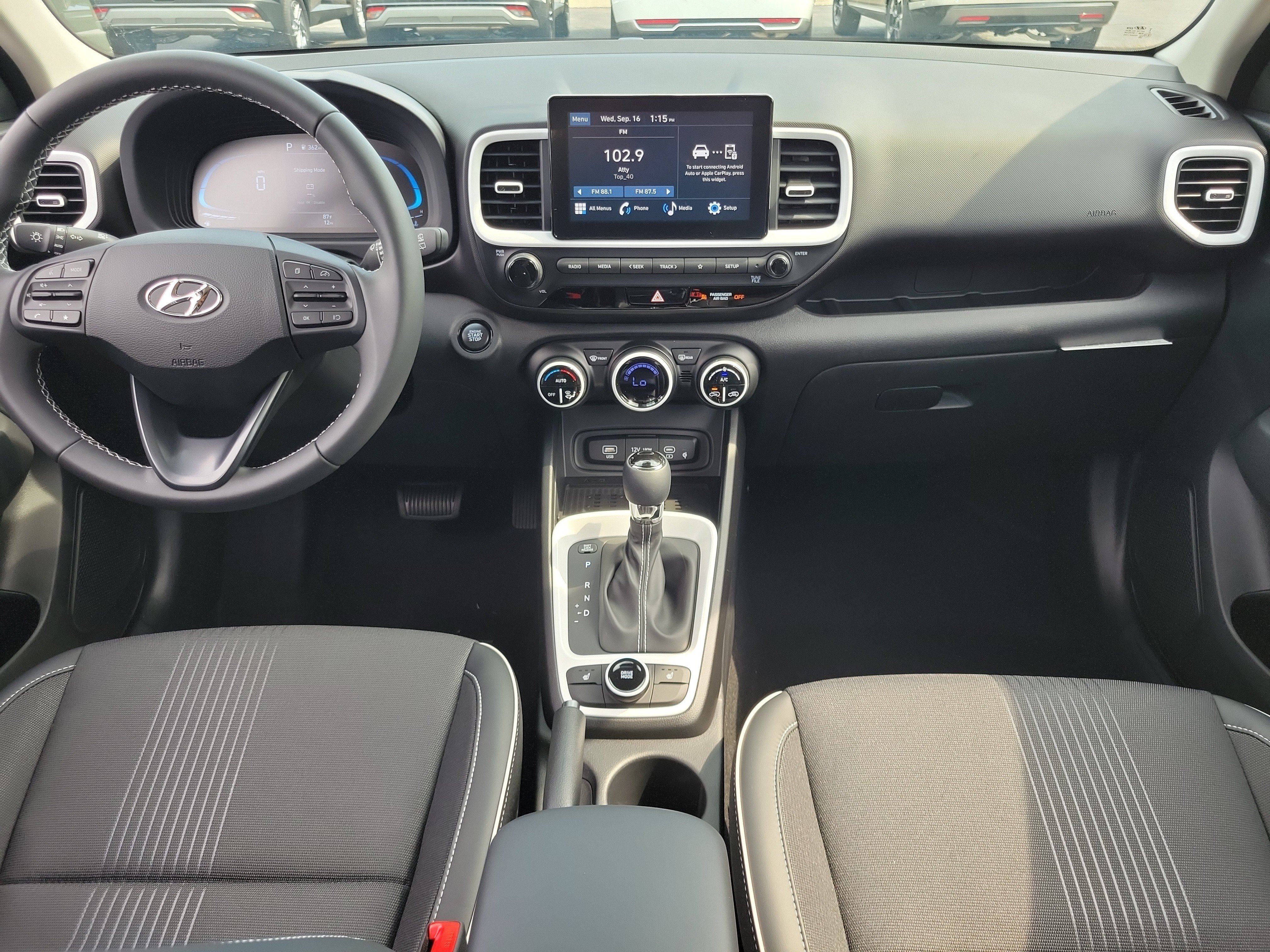 New 2026 Hyundai Venue SEL FWD image 9