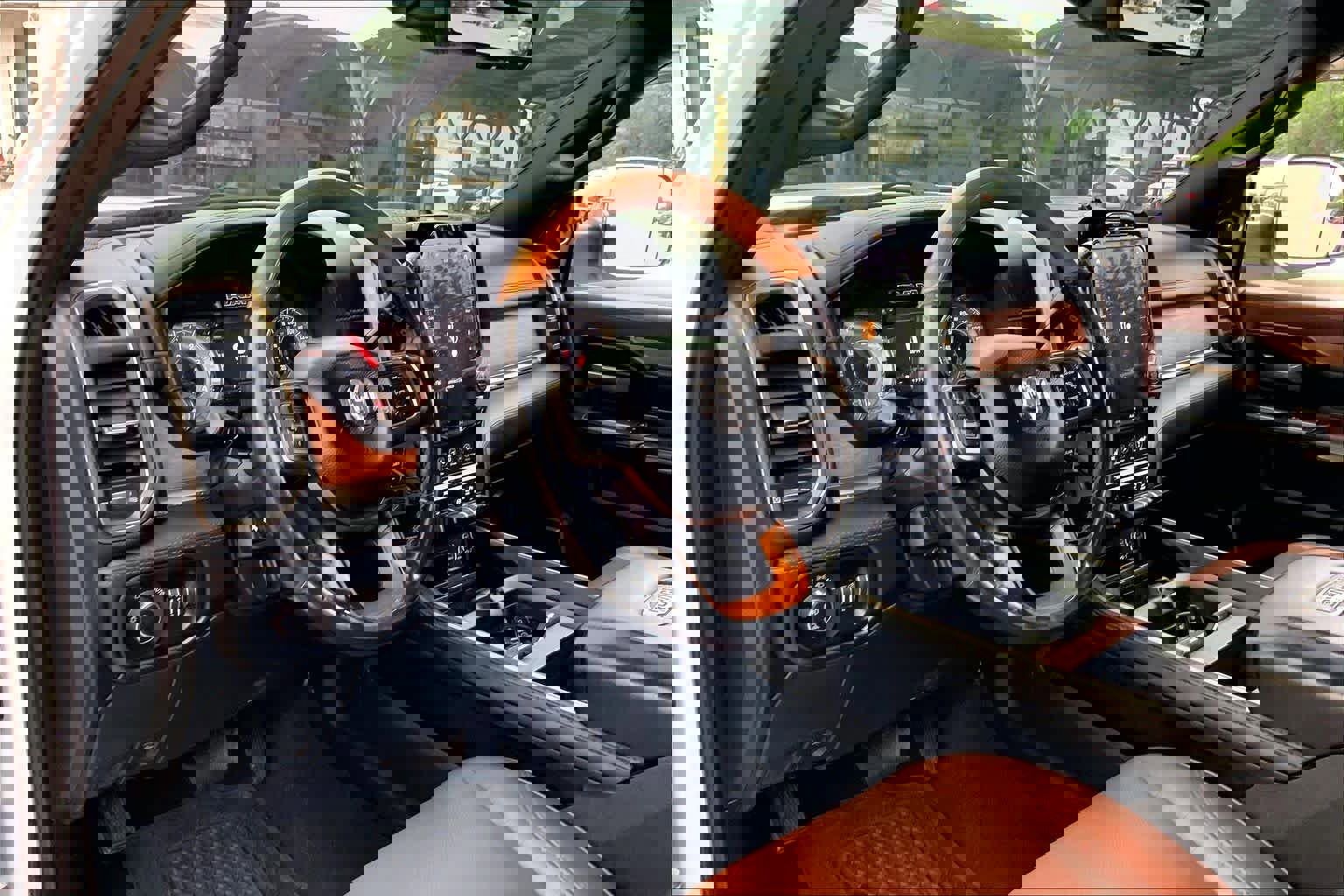 Used 2021 RAM 2500 Limited image 14