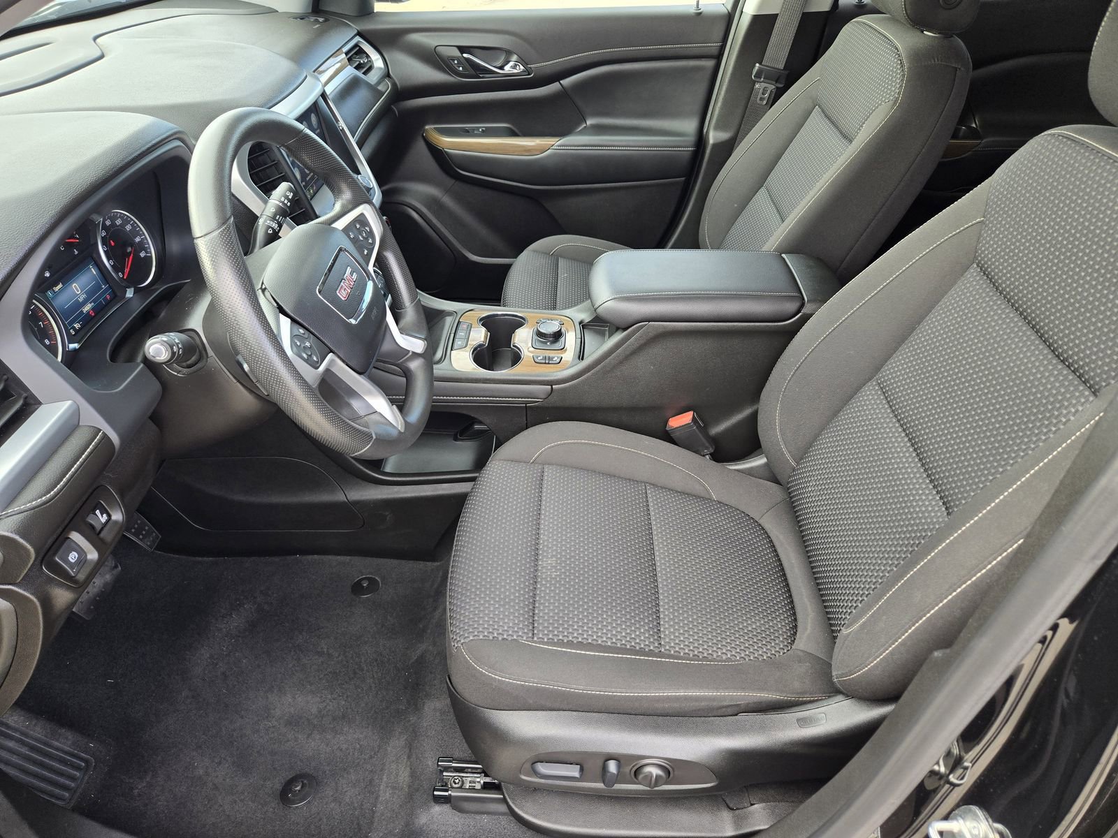 Used 2023 GMC Acadia SLE w/ Driver Convenience Package image 14