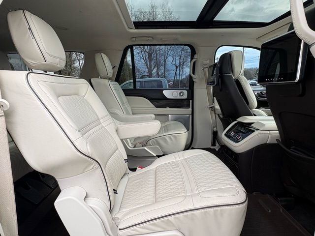 Used 2021 Lincoln Navigator L Black Label w/ Special Edition Package image 31