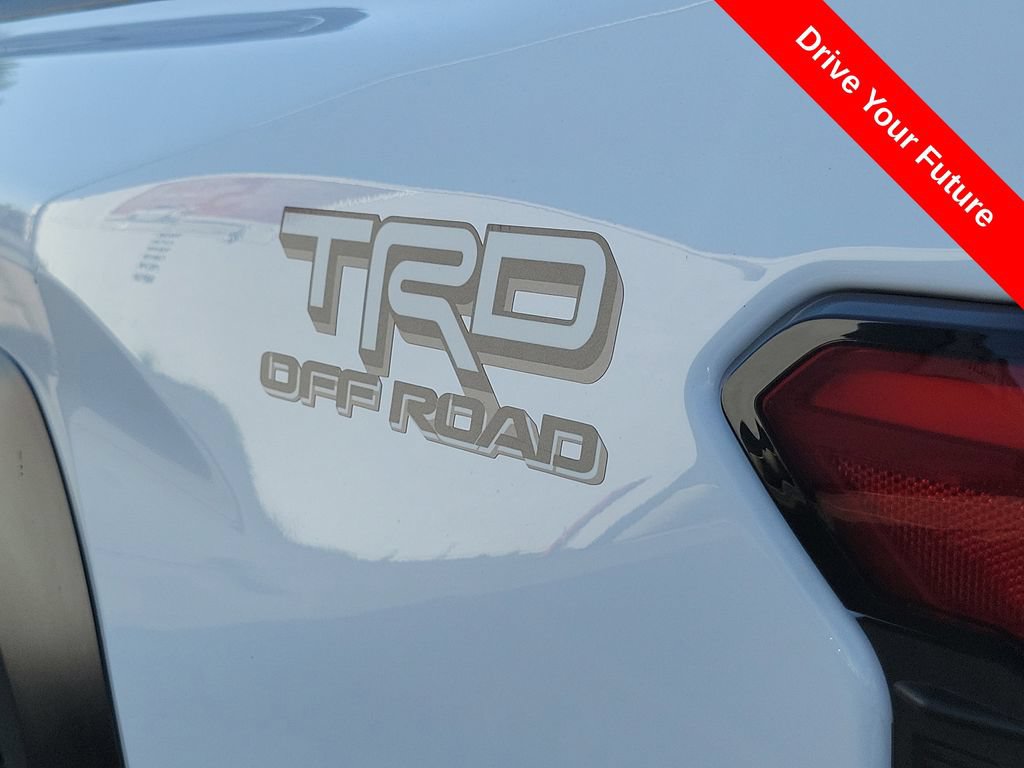 Used 2024 Toyota Tacoma TRD Off-Road w/ TRD Off Road Upgrade Package AWD/4WD image 32