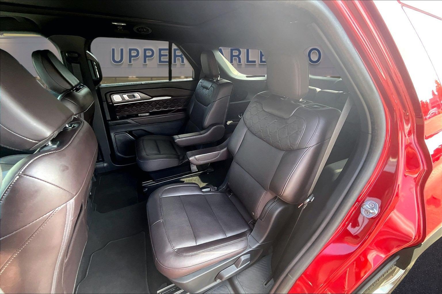 Used 2025 Ford Explorer Platinum w/ Ultimate Package AWD/4WD image 26