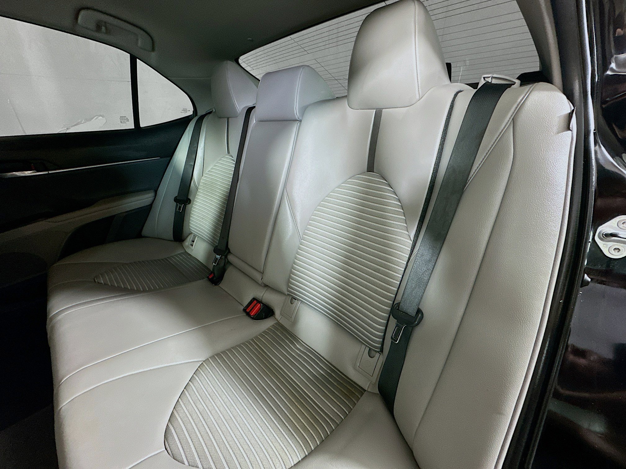 Used 2021 Toyota Camry SE FWD image 22