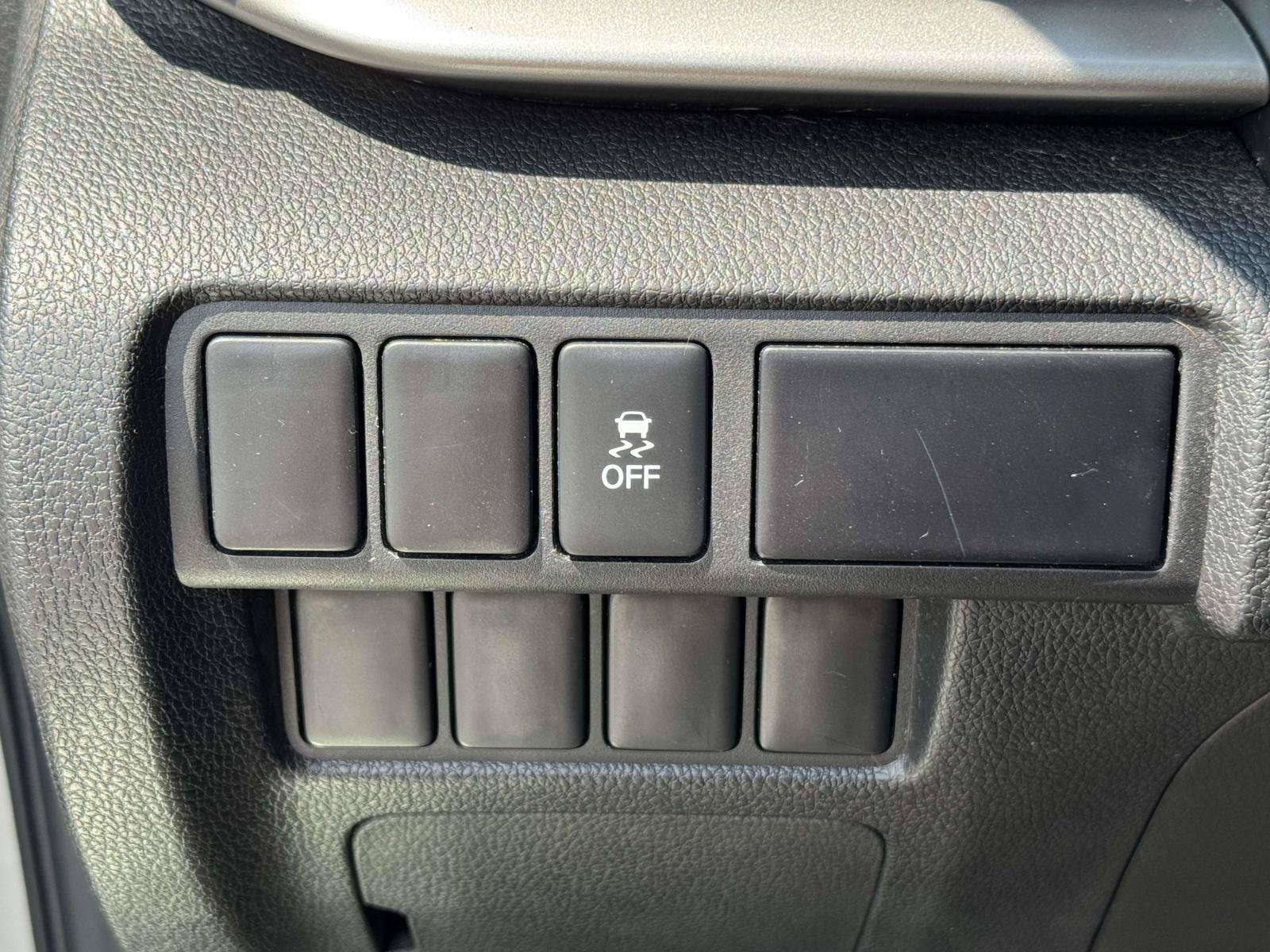 Used 2020 Mitsubishi Eclipse Cross ES AWD/4WD image 9