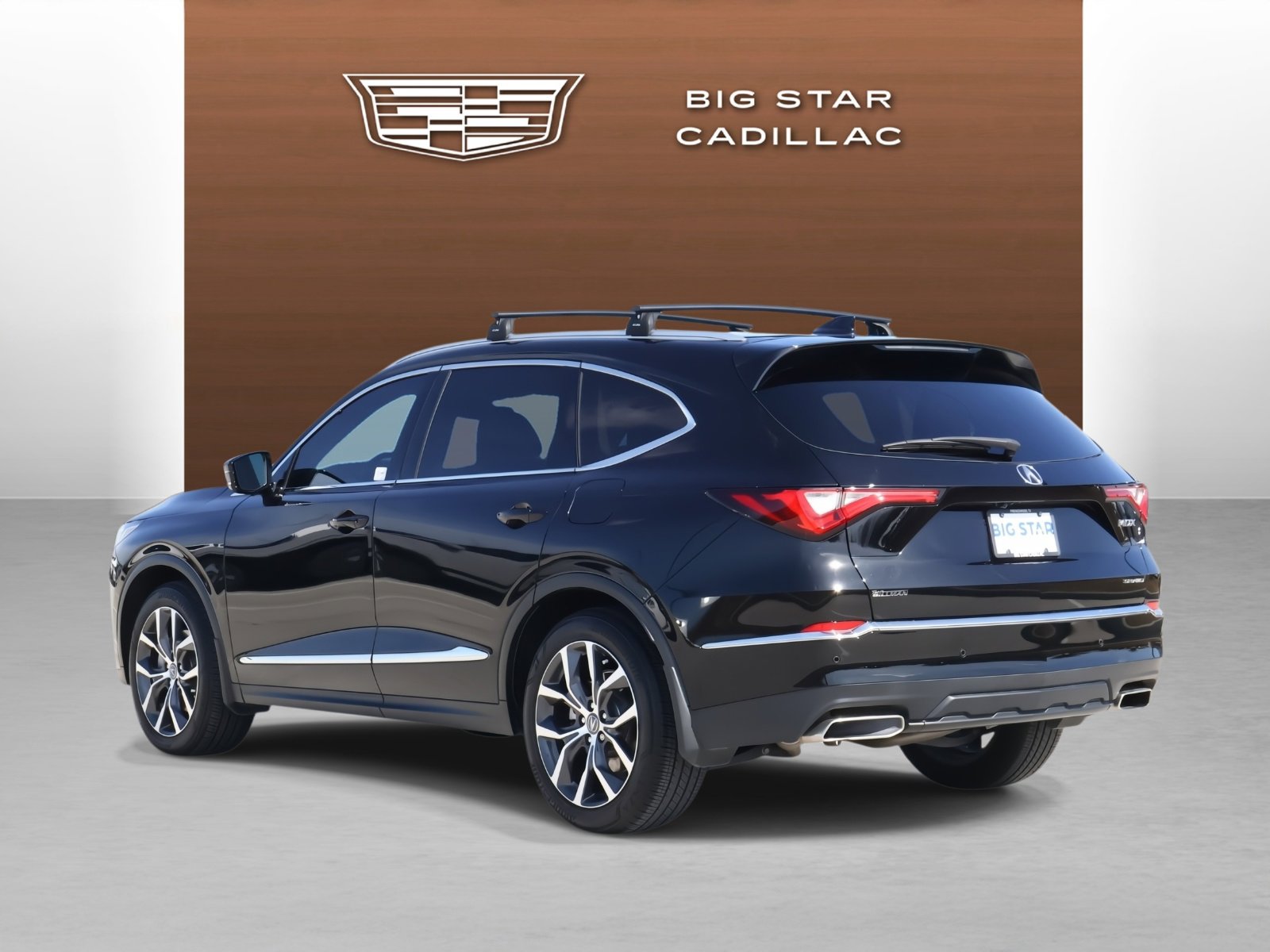 Used 2024 Acura MDX SH-AWD w/ Technology Package image 3