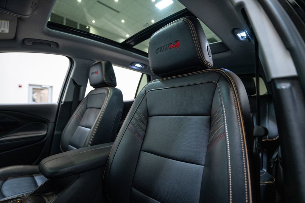 Used 2024 GMC Terrain AT4 w/ Infotainment Package II image 6