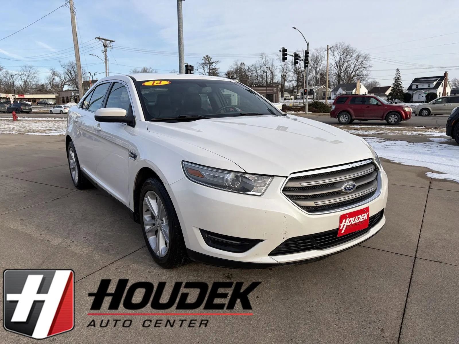 Used 2014 Ford Taurus SEL w/ Equipment Group 201A FWD image 1