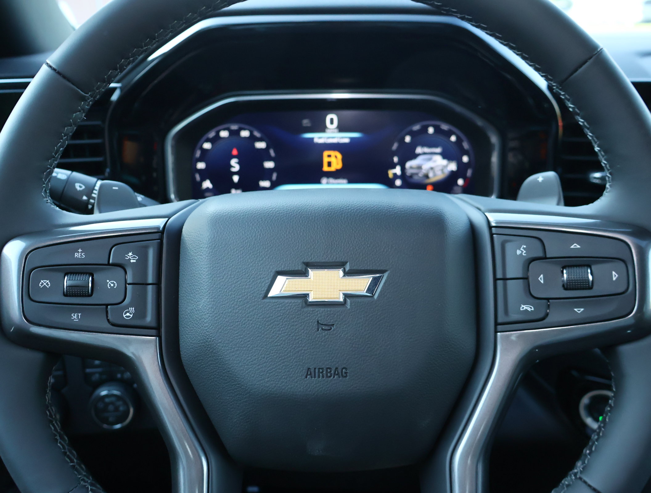 New 2026 Chevrolet Silverado 1500 High Country w/ Technology Package AWD/4WD image 16