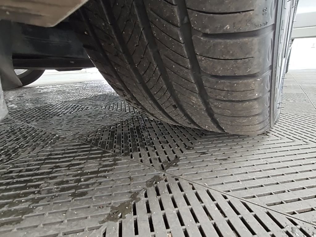 Used 2019 Lincoln MKZ Reserve w/ Reserve Plus Package image 45