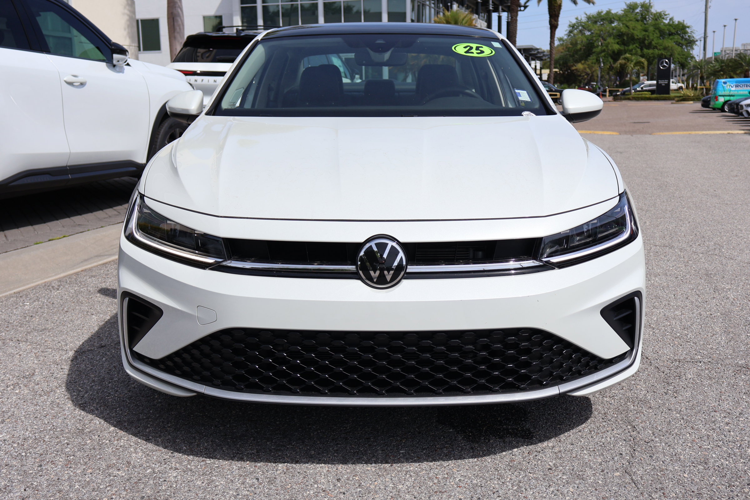 Used 2025 Volkswagen Jetta SE w/ Sunroof Package image 12