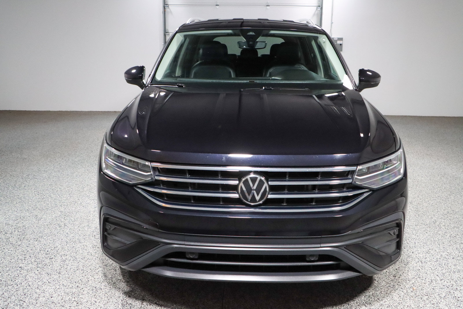 Used 2023 Volkswagen Tiguan SE FWD image 4