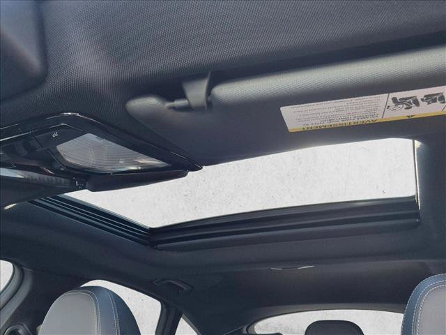 Used 2023 BMW i4 eDrive40 RWD image 15