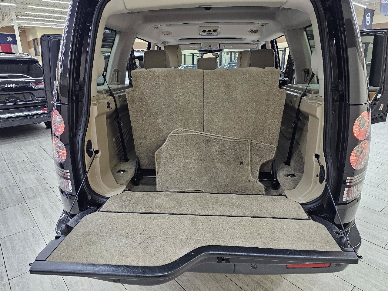 Used 2016 Land Rover LR4 HSE LUX AWD/4WD image 13