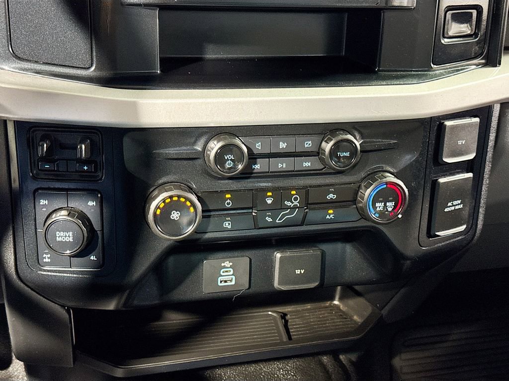 Used 2024 Ford F350 XLT image 21