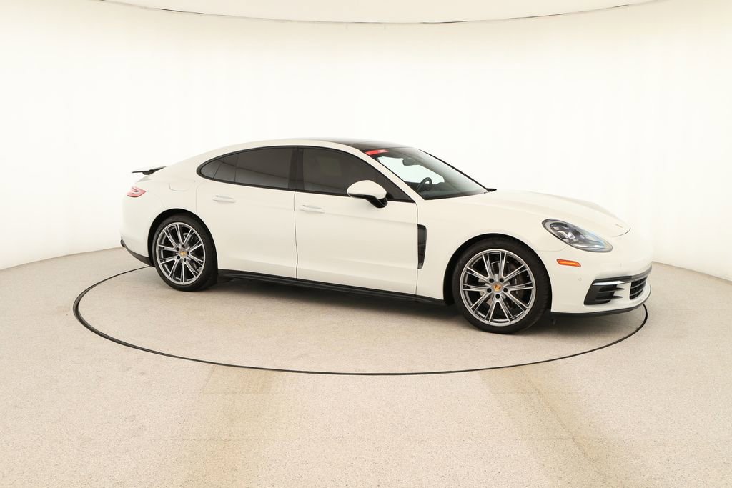 Used 2018 Porsche Panamera 4 image 9