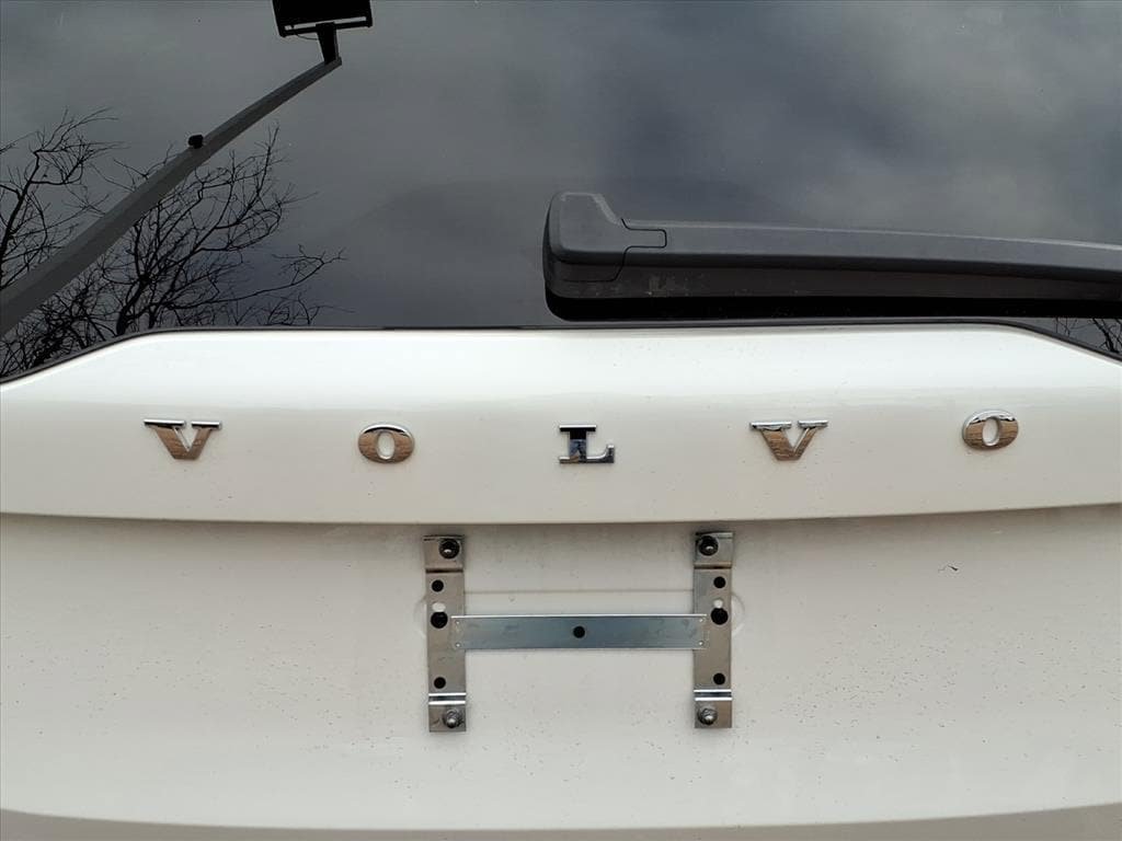 New 2026 Volvo XC90 B5 Plus w/ Protection Package Premier AWD/4WD image 7