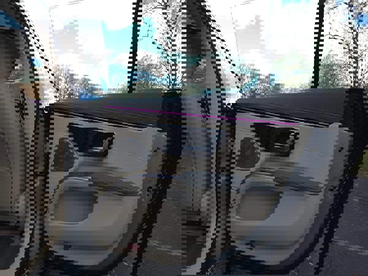 Used 2023 Mercedes-Benz EQS 580 4MATIC Sedan image 25