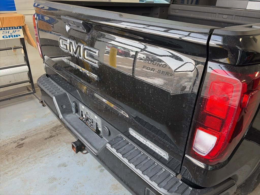 Used 2023 GMC Sierra 1500 Elevation w/ Preferred Package image 8