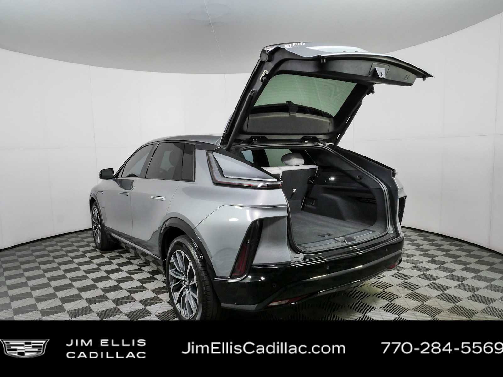 Certified 2024 Cadillac Lyriq Sport AWD/4WD image 32