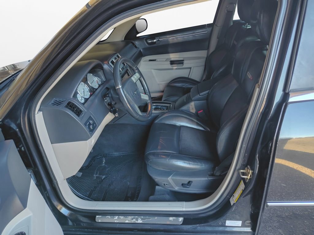 Used 2006 Chrysler 300 SRT8 w/ SRT Option Group II image 17