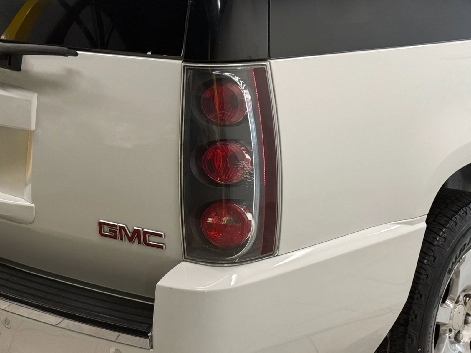 Used 2007 GMC Yukon XL Denali image 10