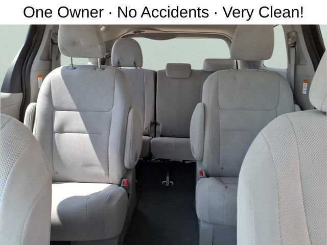 Used 2020 Toyota Sienna L FWD image 23