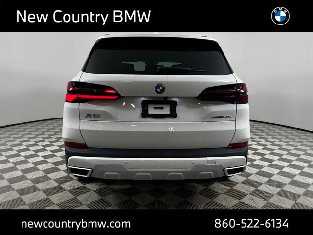 New 2026 BMW X5 xDrive50e w/ Climate Comfort Package image 6
