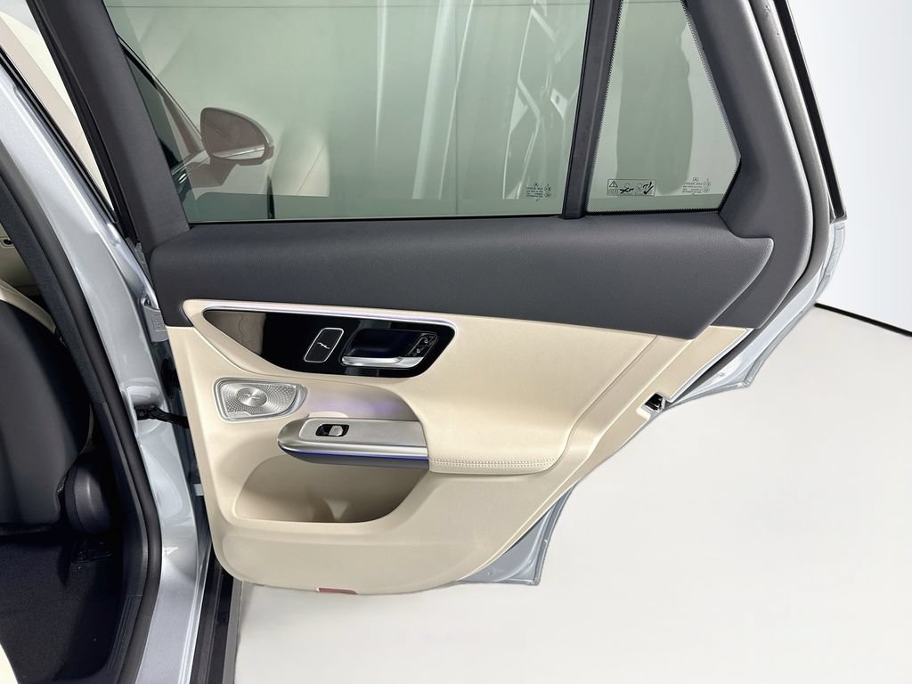New 2027 Mercedes-Benz GLC 350e 4MATIC image 29
