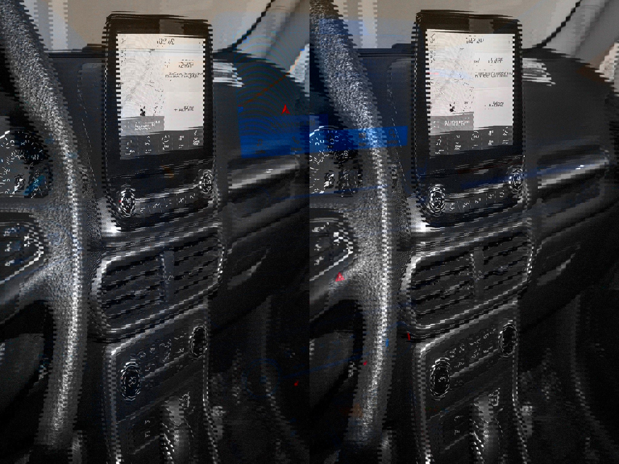 Used 2022 Ford EcoSport SE w/ SE Convenience Package image 29