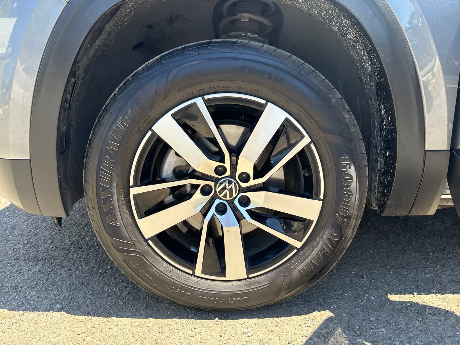 Used 2023 Volkswagen Atlas SE FWD image 27