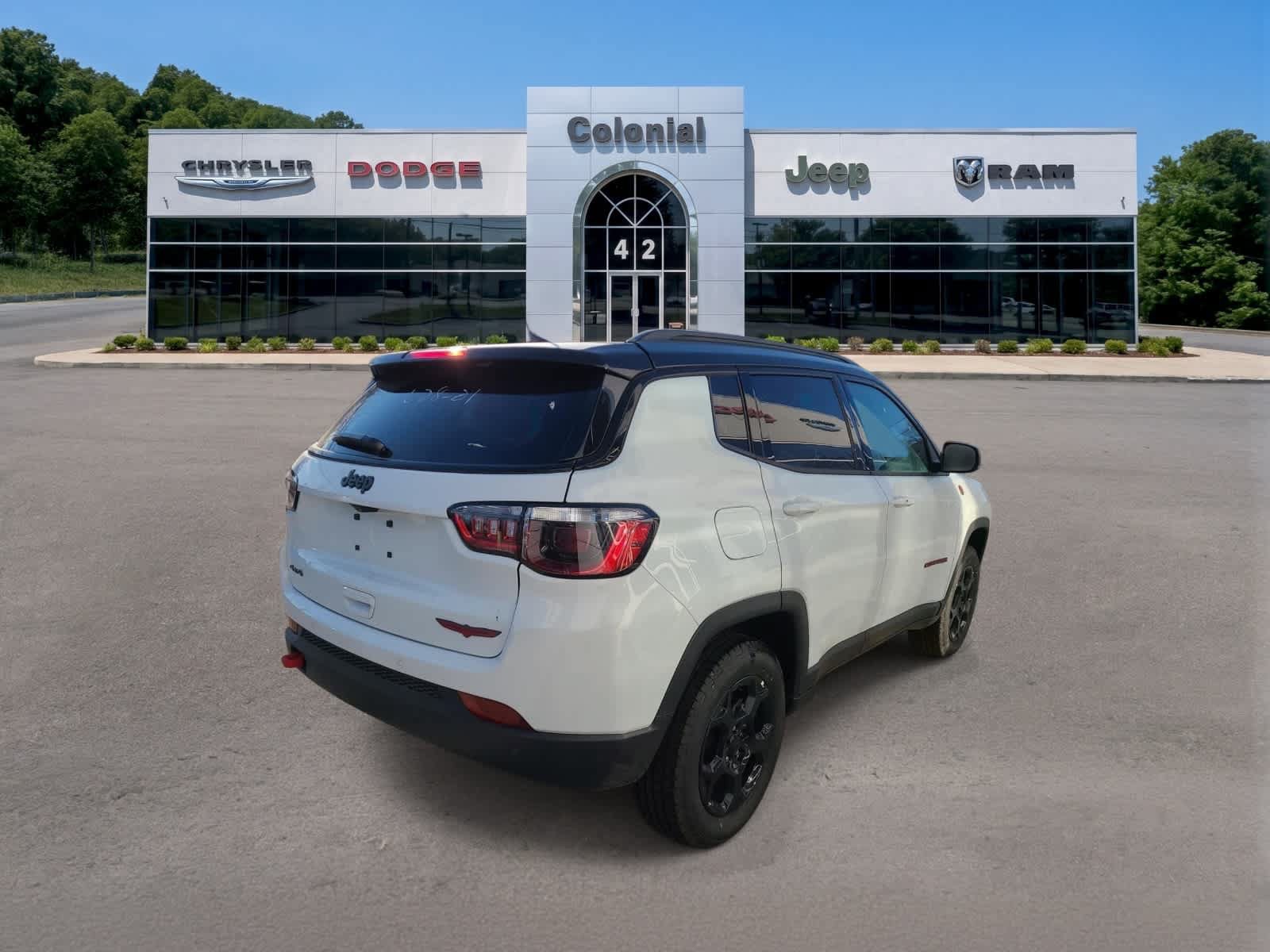 New 2024 Jeep Compass Trailhawk w/ Sun and Sound Group AWD/4WD image 4