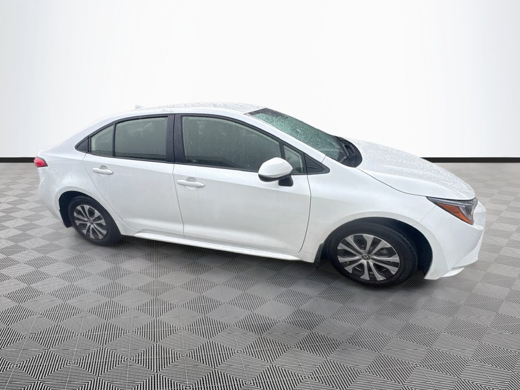 Used 2022 Toyota Corolla LE w/ Carpet Mat Package (TMS) FWD image 5