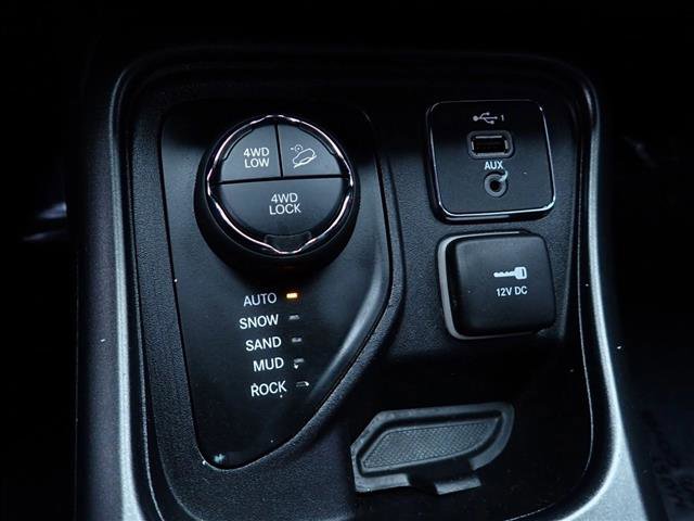 Used 2021 Jeep Compass Trailhawk AWD/4WD image 18