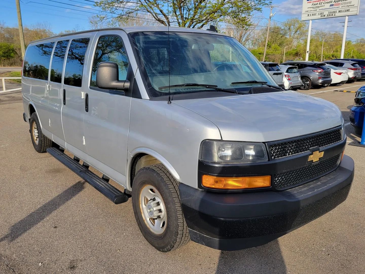 Used 2020 Chevrolet Express 3500 LS RWD image 13