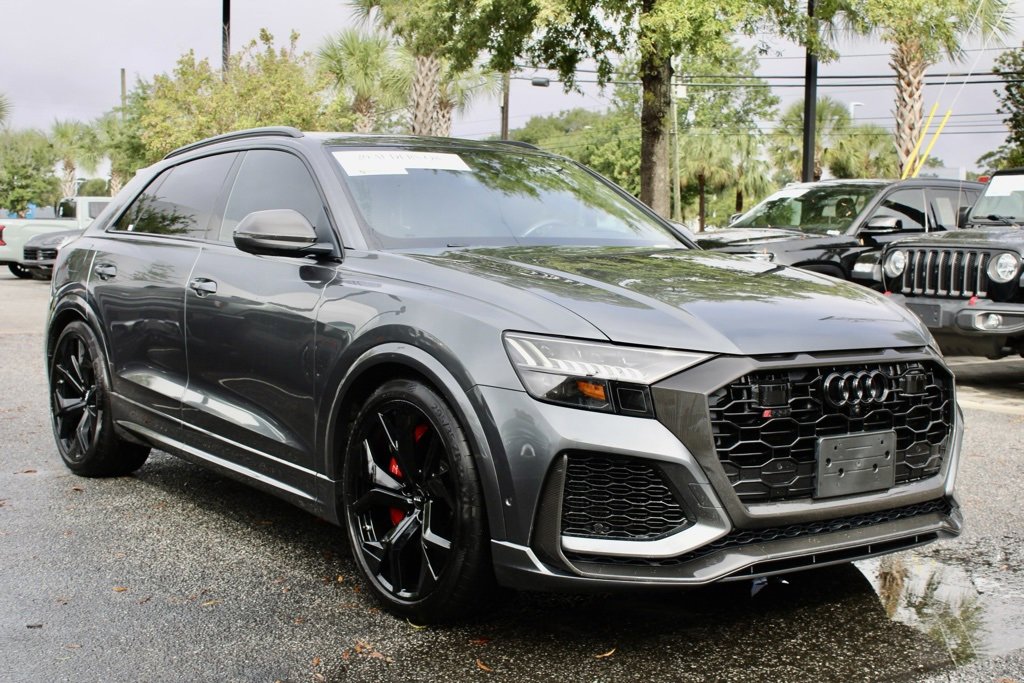 Used 2020 Audi RS Q8 w/ Carbon Optic Package image 3