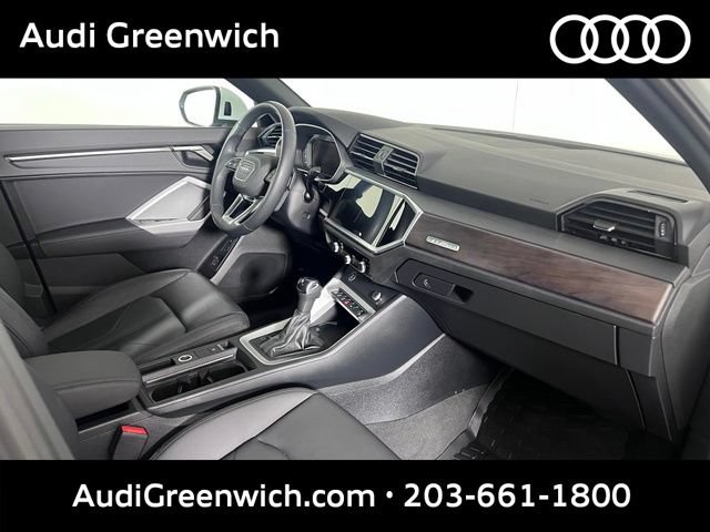 Used 2024 Audi Q3 2.0T Premium w/ Convenience Package AWD/4WD image 11