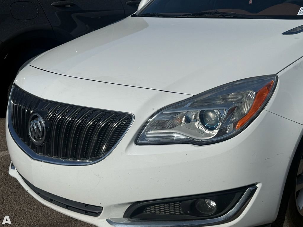 Used 2016 Buick Regal FWD image 8