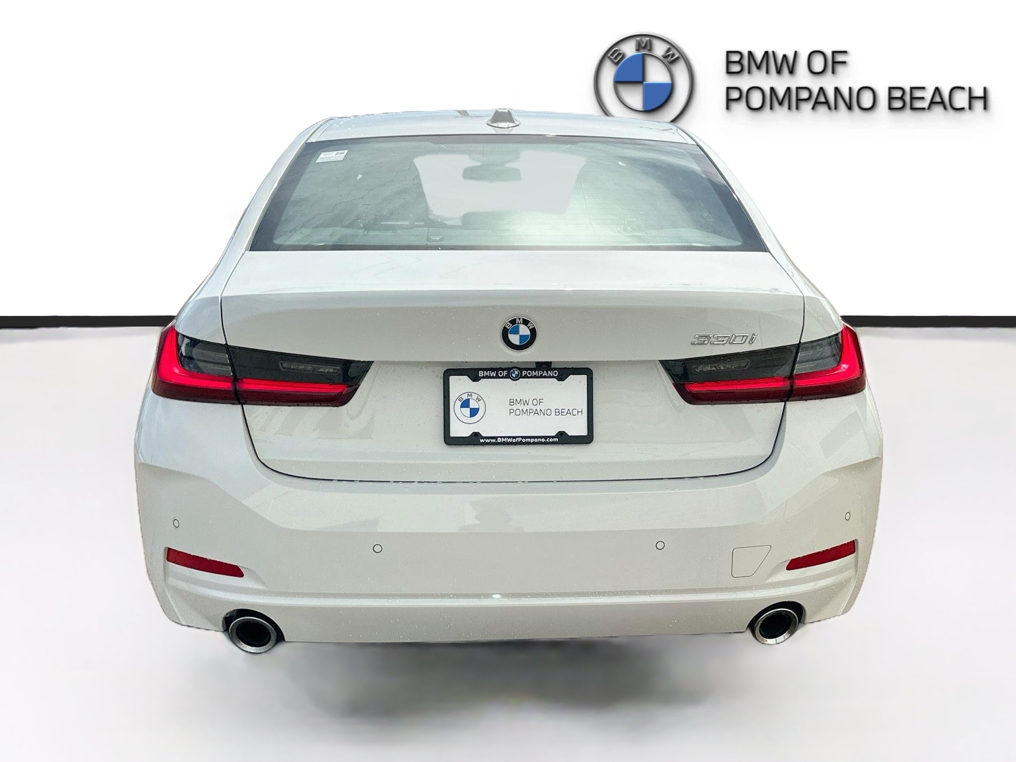 New 2026 BMW 330i Sedan w/ Convenience Package RWD image 6