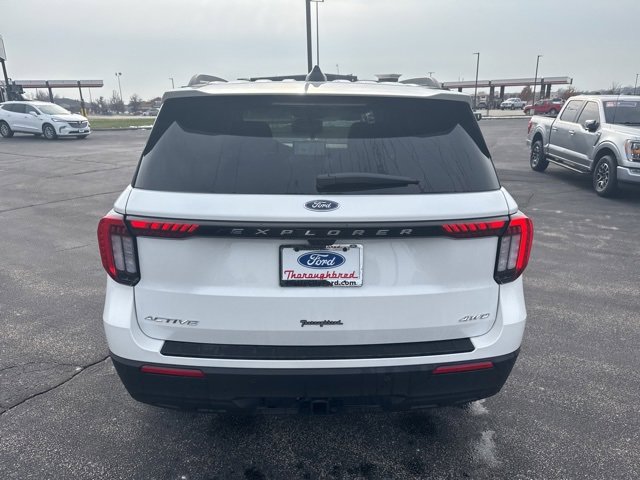 Used 2025 Ford Explorer Active image 4