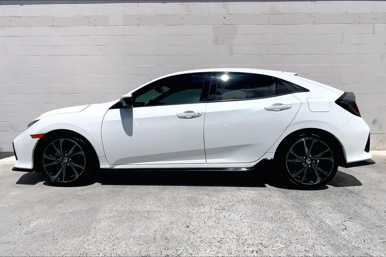 Used 2018 Honda Civic Sport Touring image 3