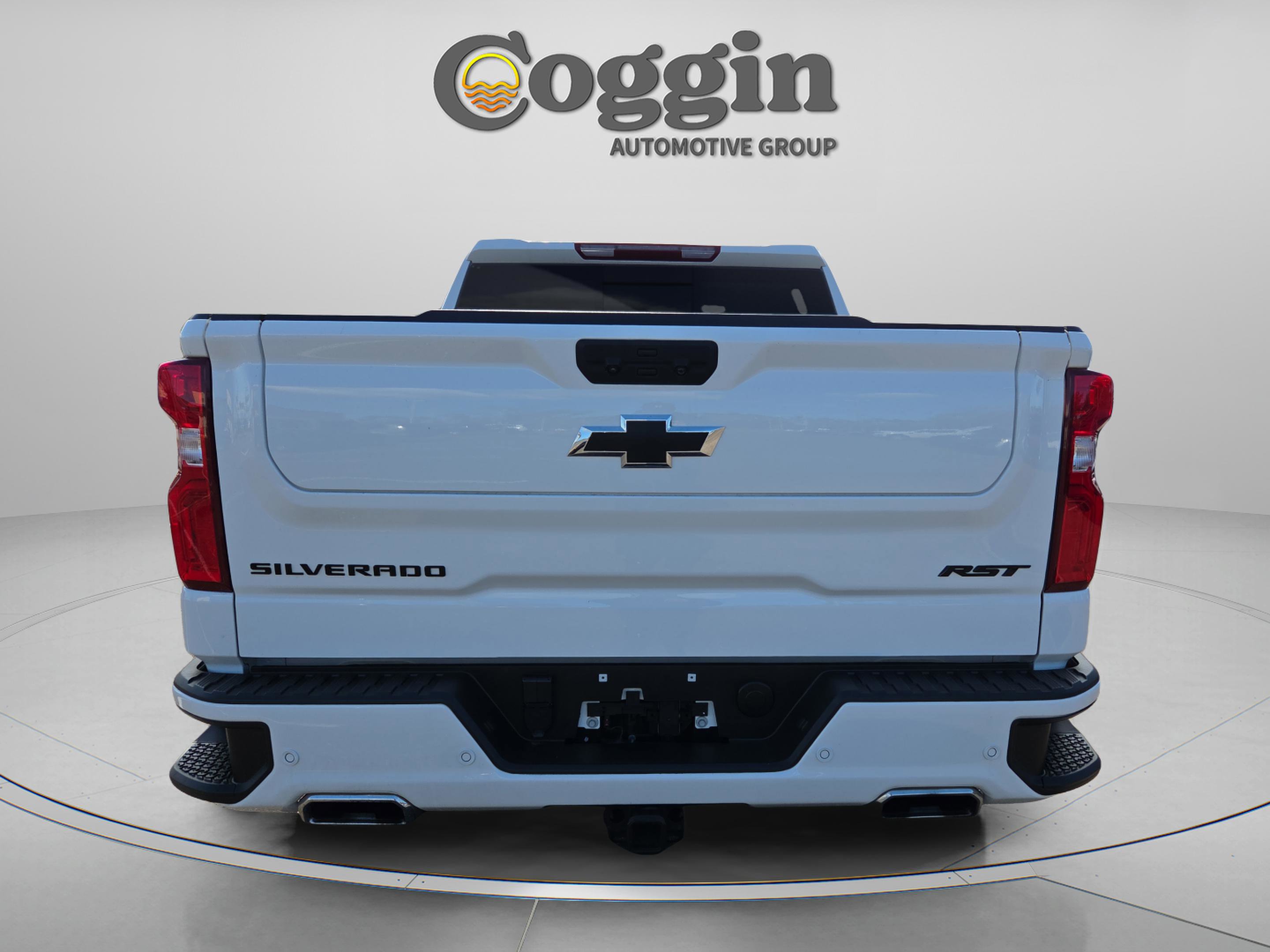 Used 2024 Chevrolet Silverado 1500 RST w/ Convenience Package II image 5