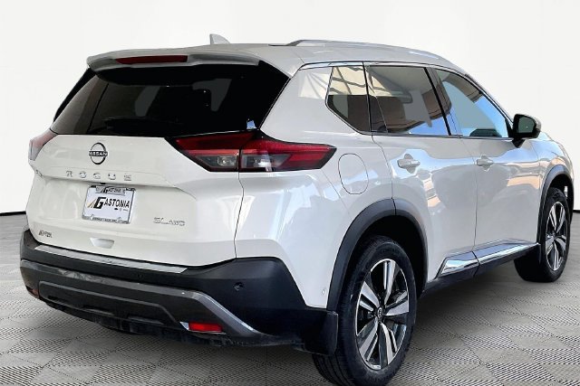 Used 2023 Nissan Rogue SL w/ SL Premium Package AWD/4WD image 5