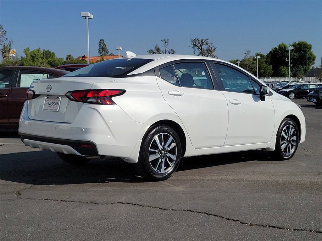 New 2025 Nissan Versa SV w/ Trunk Package image 2