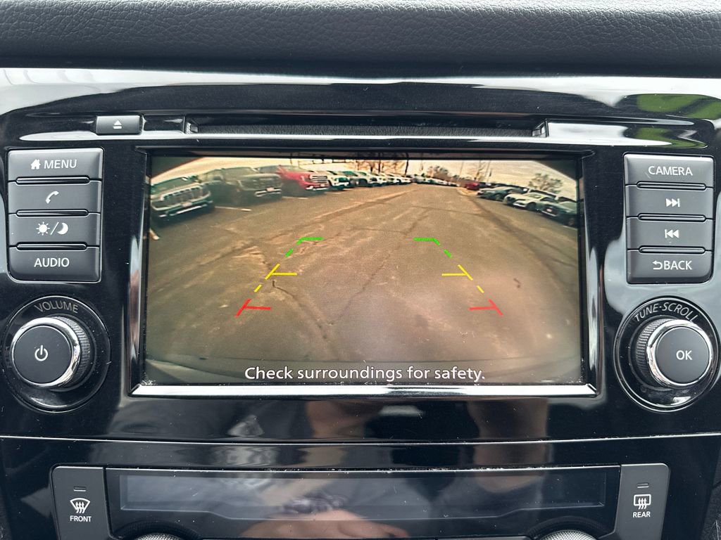 Used 2019 Nissan Rogue SV image 26